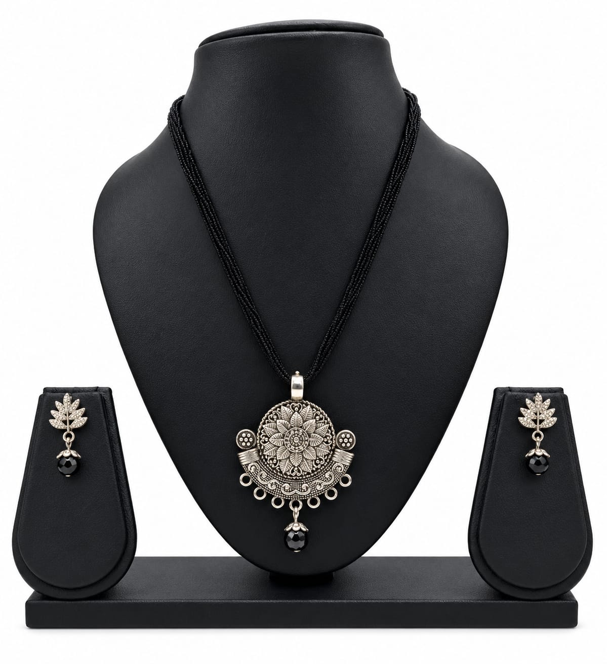 Dori pendant